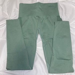 NVGTN Mint green contour seamless leggings